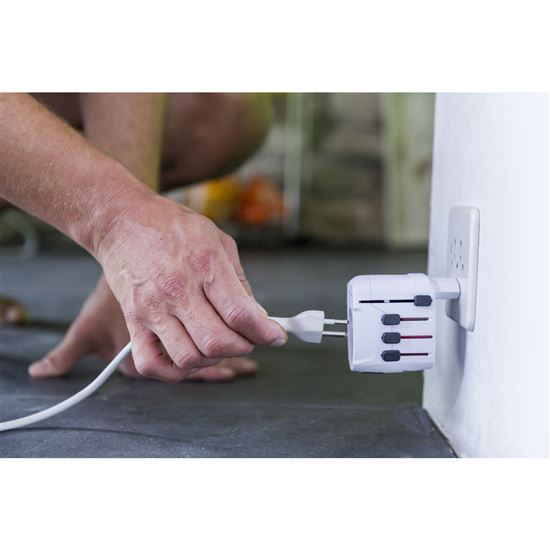 SKROSS cestovní adaptér PRO+ USB AC30PD, univerzální, uzemněný, USB A+C 30W PD