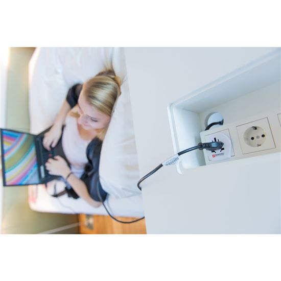 SKROSS cestovní adaptér PRO Light USB 2A - World, UK+USA+AUS/CN, univerzální, uzemněný, 2x USB-A 12W