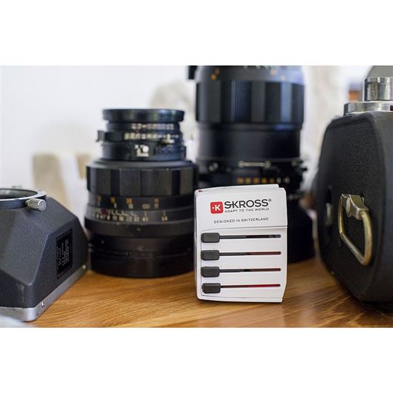 SKROSS cestovní adaptér MUV USB AC65PD, univerzální, neuzemněný, USB A+C 65W