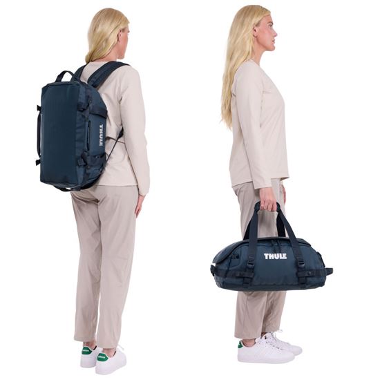 Thule Chasm S sportovní taška 30 L TDSD301 - Darkest Blue