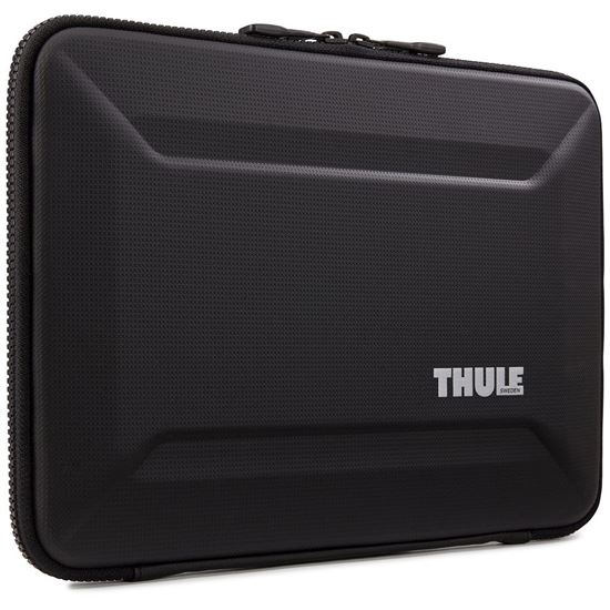 Thule Gauntlet 4