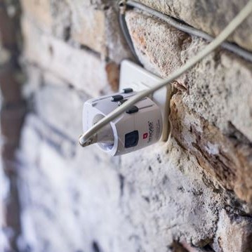 Elektrické zásuvky po světě a SKROSS